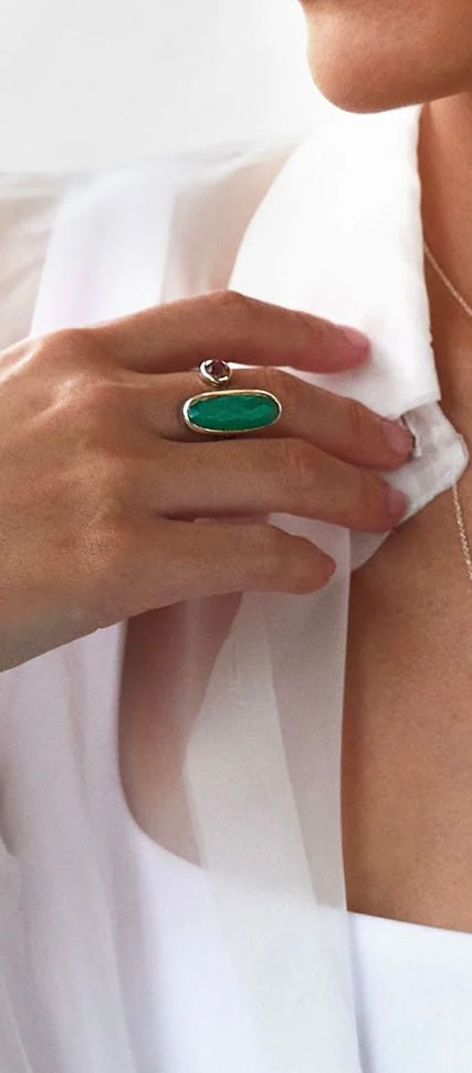 Colorée - Bague ouverte avec chrysoprase verte et quartz&nbsp; Véronique Roy