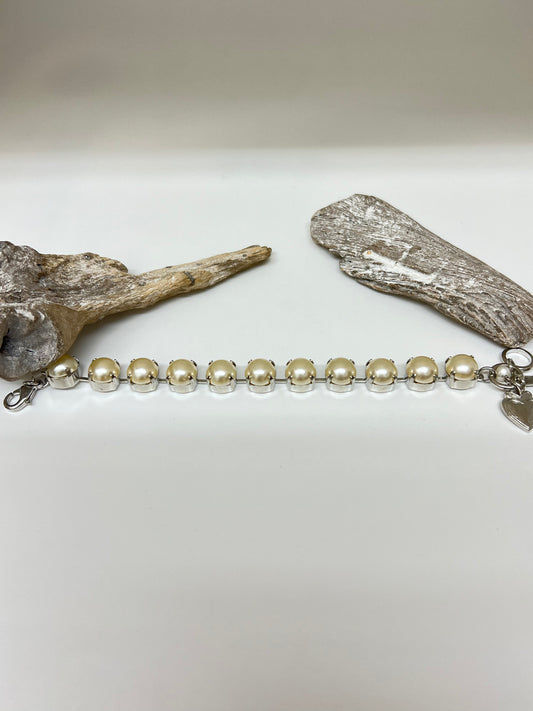 <span>Bracelet Mariana en laiton plaqué argent rhodium avec perles de Swarovski </span><span>B-4474</span>