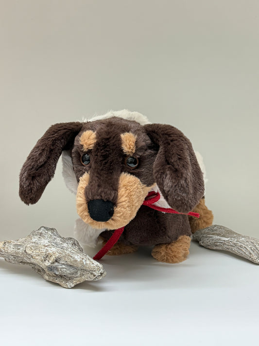 Chien saucisse Otto pour l'hiver, peluche dessinée à Londres Jellycat OT3FSD