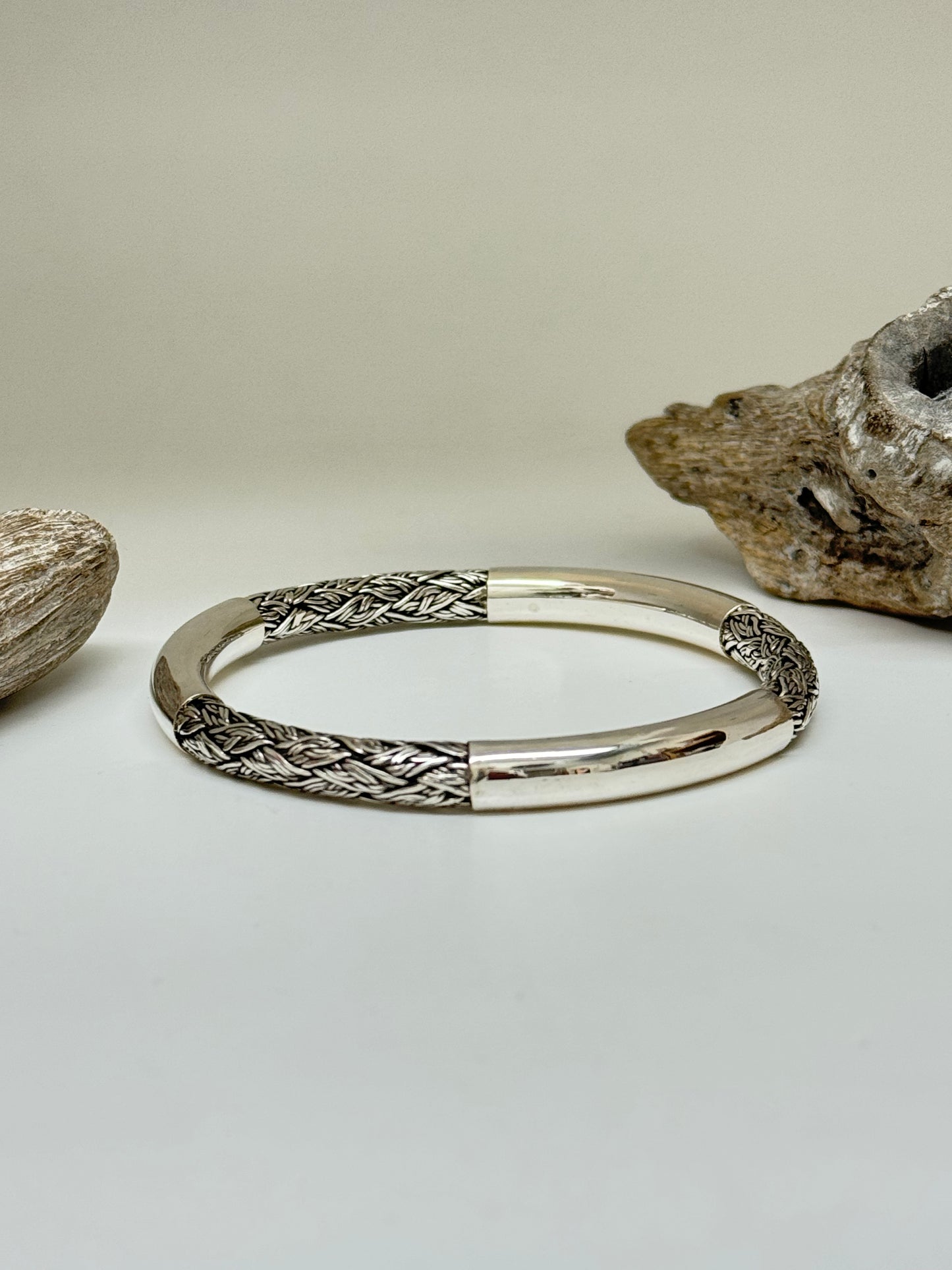 Bracelet Bangle en Argent 925 Fait par des Artisans de l’Indonésie. Bangle bracelet BR446