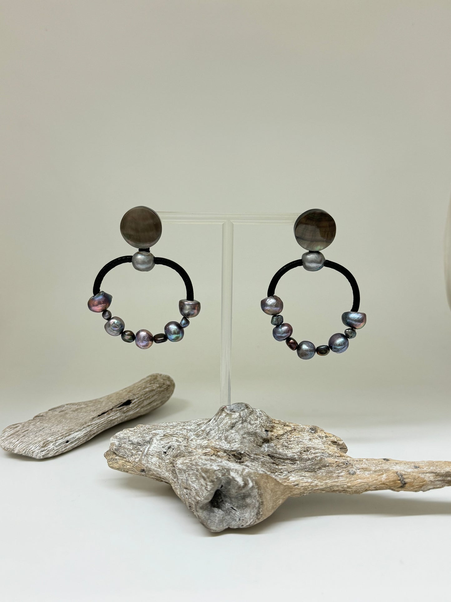 Boucles Blue Pearl, fait main en France 12-79413 Amaury Christin Nature 12-79413