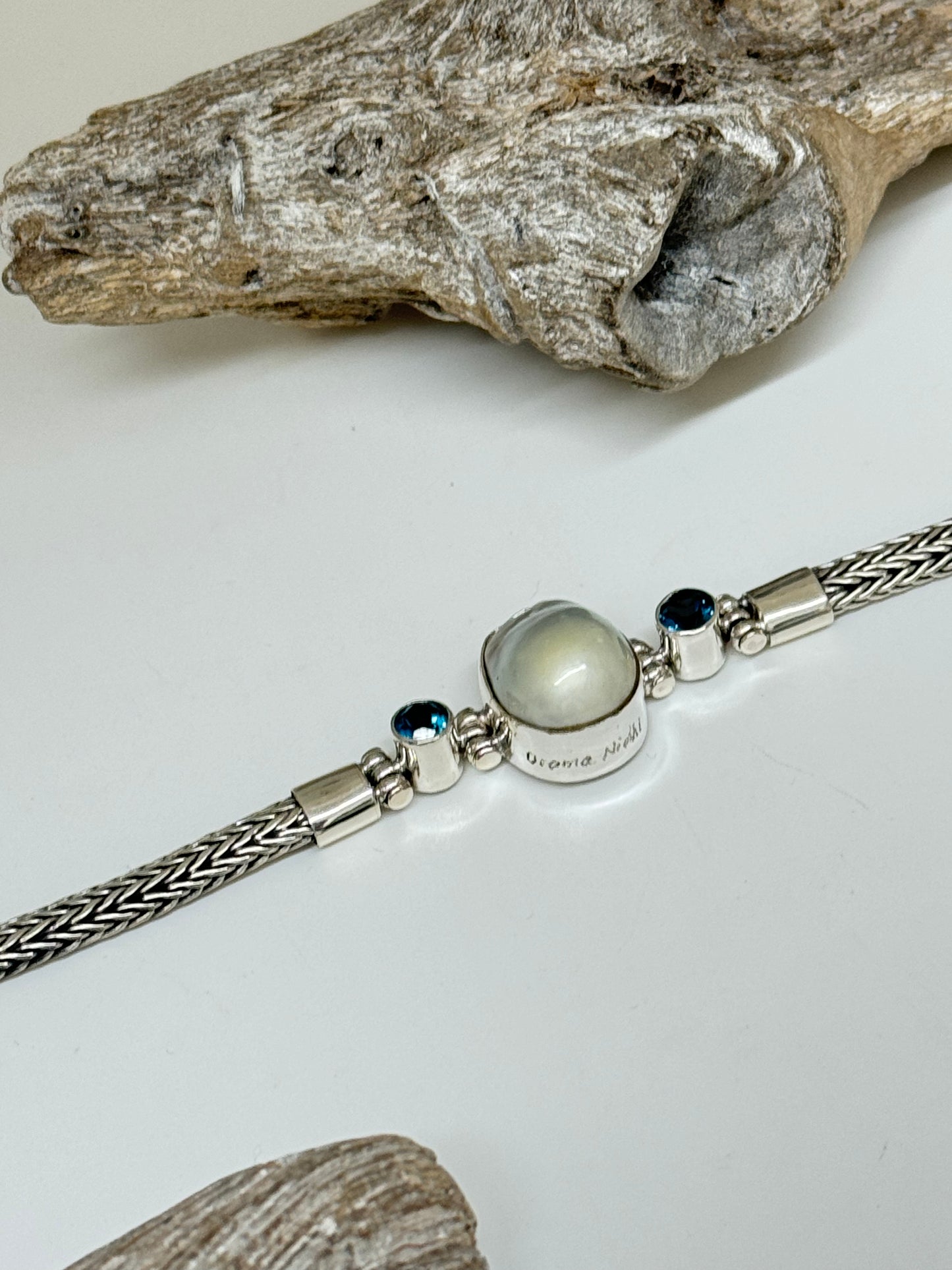 Bracelet Perle baroque et Topaz Dessinée par Carole Morand