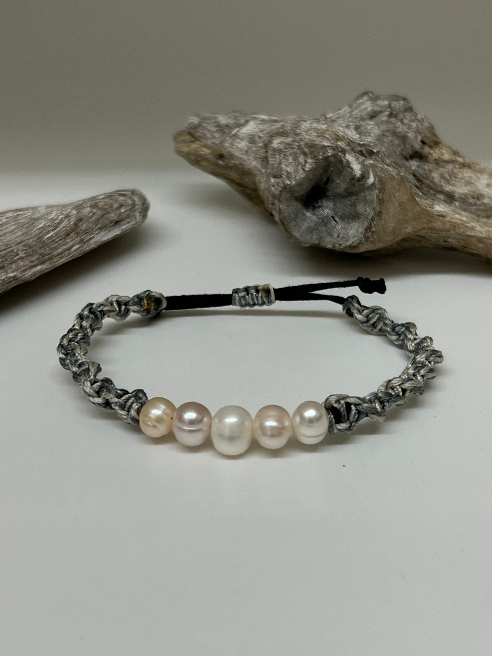 Bracelet Perle baroque,  Fait à Montréal Anne-Marie Bouchard Perle d'eau douce