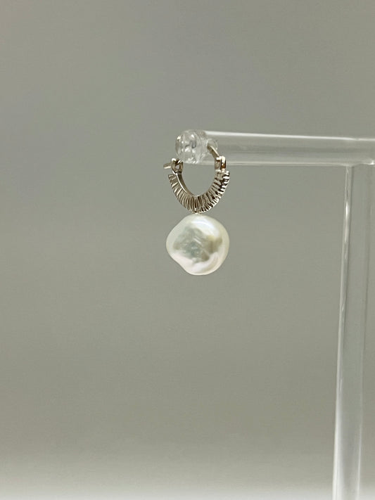 Percé - Boucles d'oreilles avec perle d'eau douce baroque Fait main à Montréal Véronique Roy