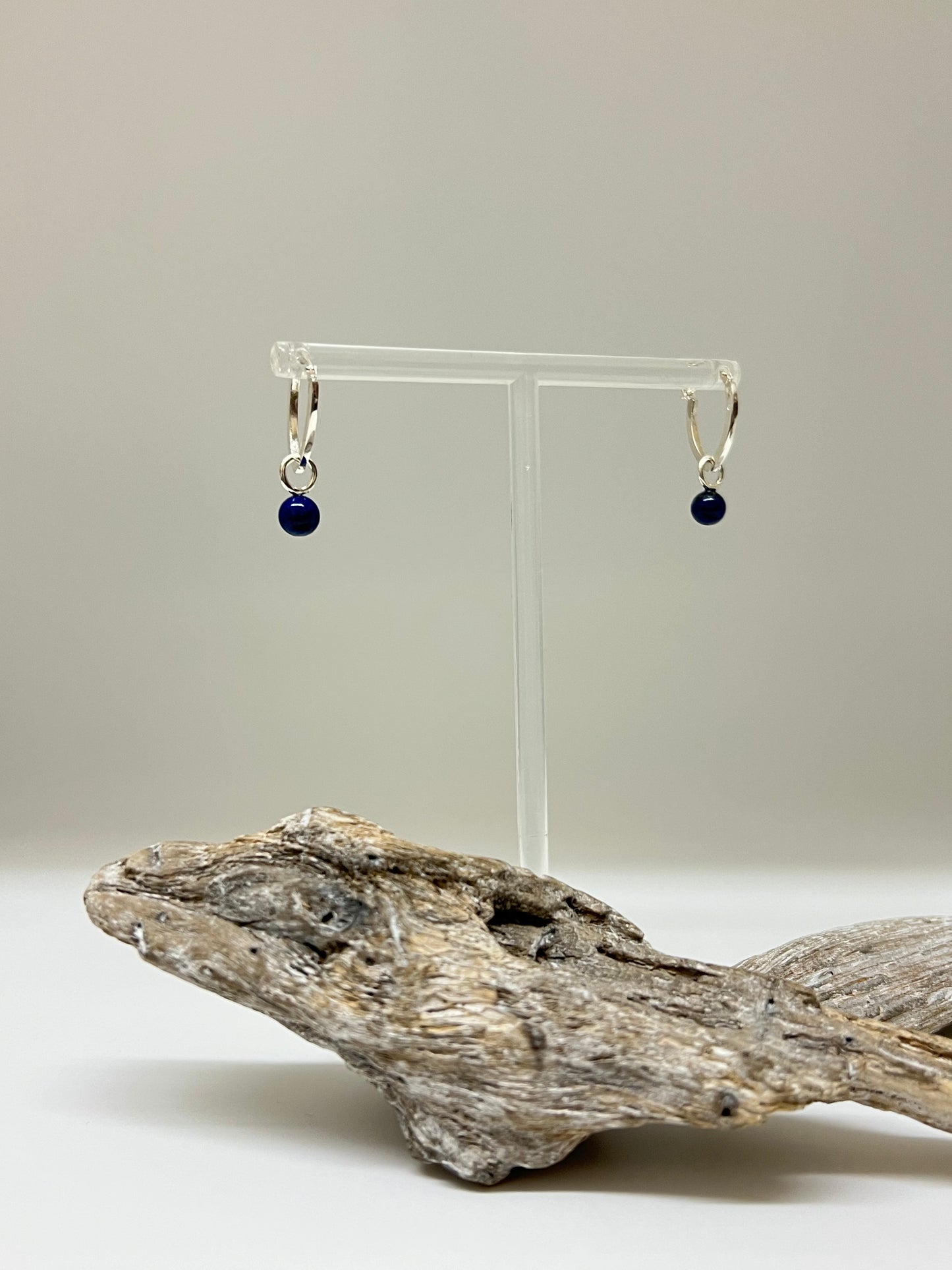 Bonita - Boucles d’oreilles anneaux avec Lapis-Lazuli Fait main à Montréal Véronique Roy