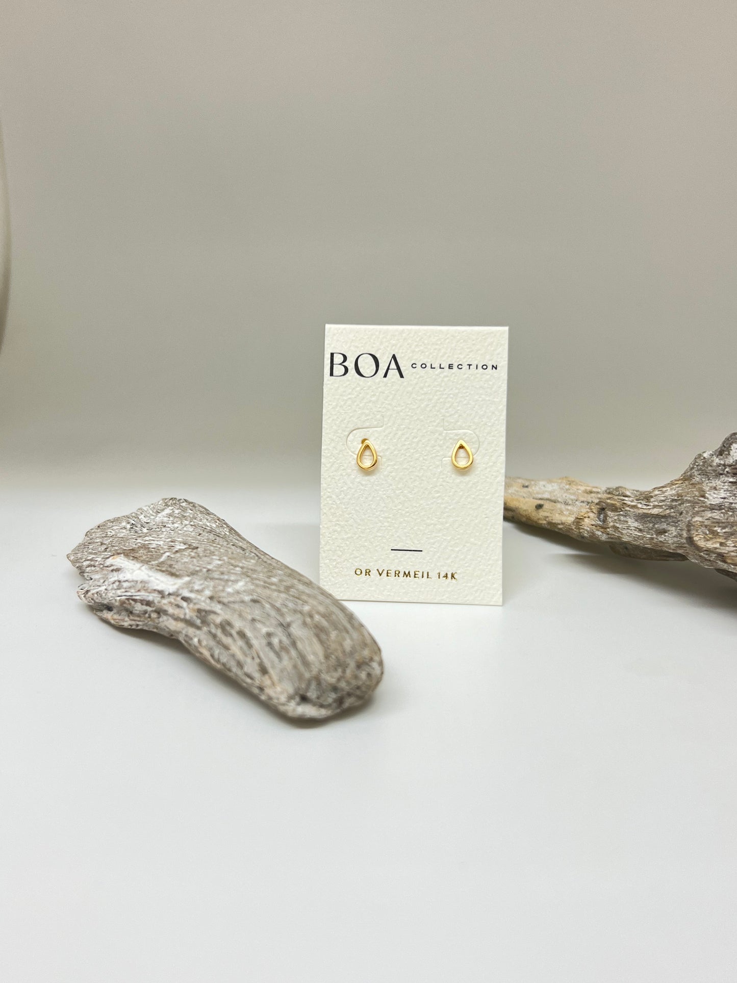Boucles d'oreilles Raja Stud vermeil 14 carats Dessiné à Montréal par Boa Bijoux