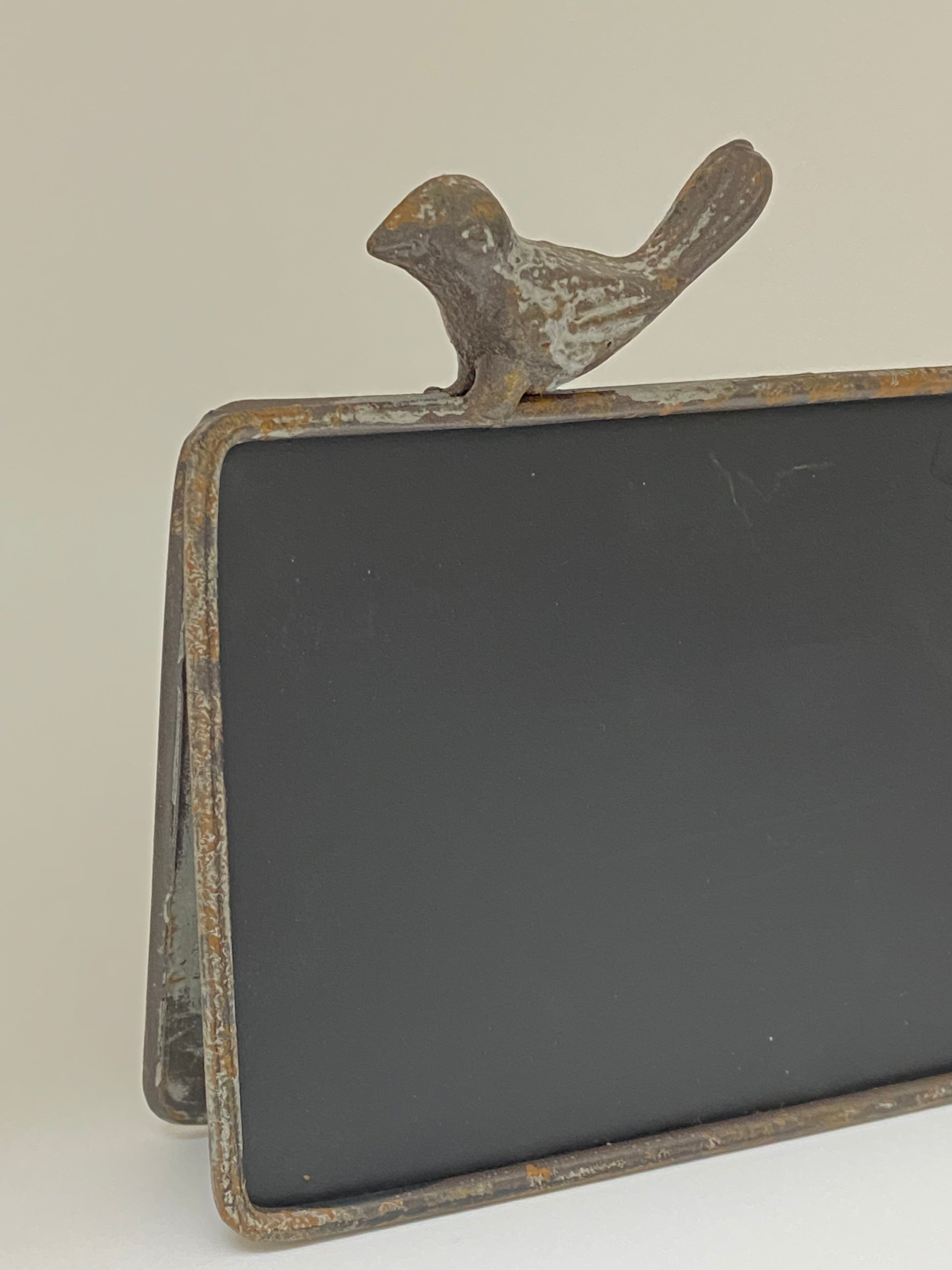 Tableau métallique oiseau noir Fait main en Inde décoration