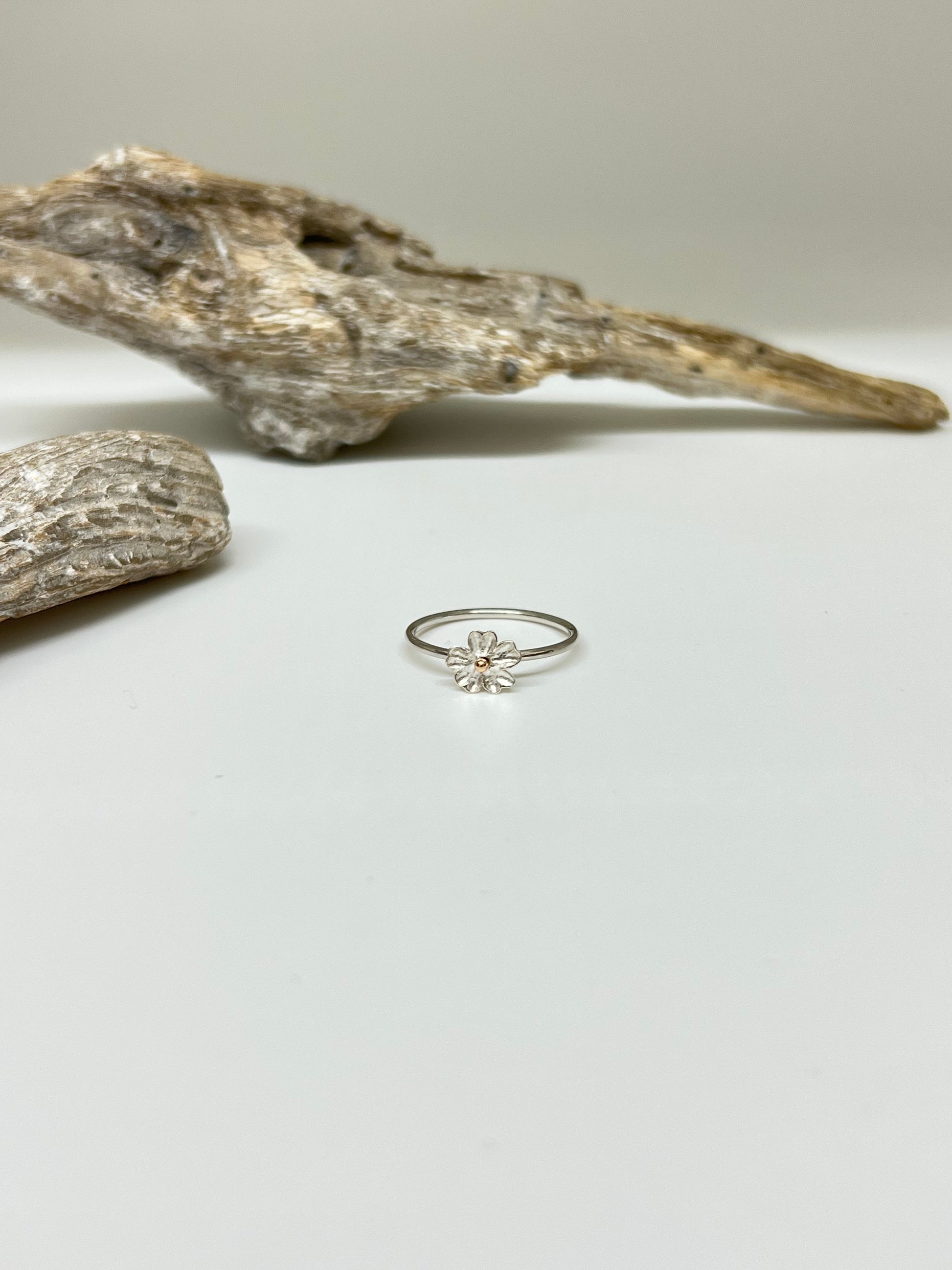 Flower spider ring Argent et Or 14 carats Fait main en Outaouais recyclé grw48925 Outaouais W Jewellery