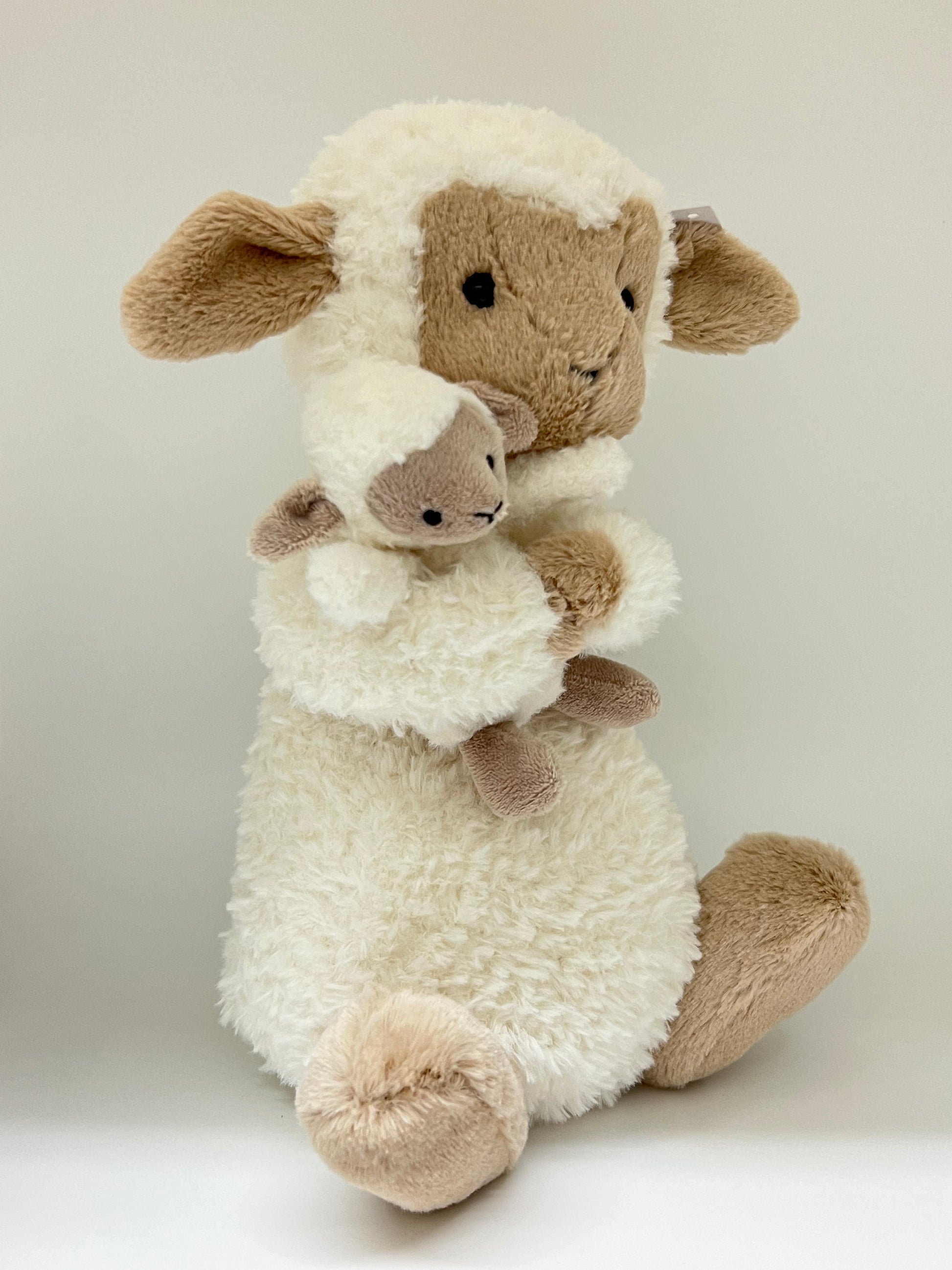Huddles Sheep dessinée à Londres HUD2S Jellycat Huddles Sheep